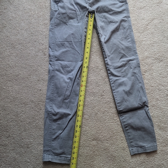 Old Navy Skinny Khaki Pants - Picture 10 of 11